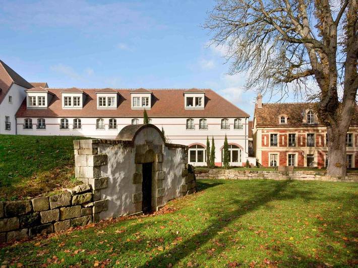 Hôtel pour 2 personnes, avec piscine ainsi que sauna et jardin, animaux acceptés à Maintenon - 3