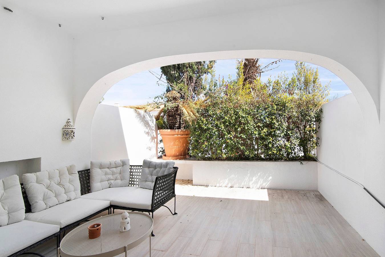 Appartement entier, Appartement "Acácia" avec terrasse privée, Wi-Fi et climatisation. in Vale do Lobo, Almancil