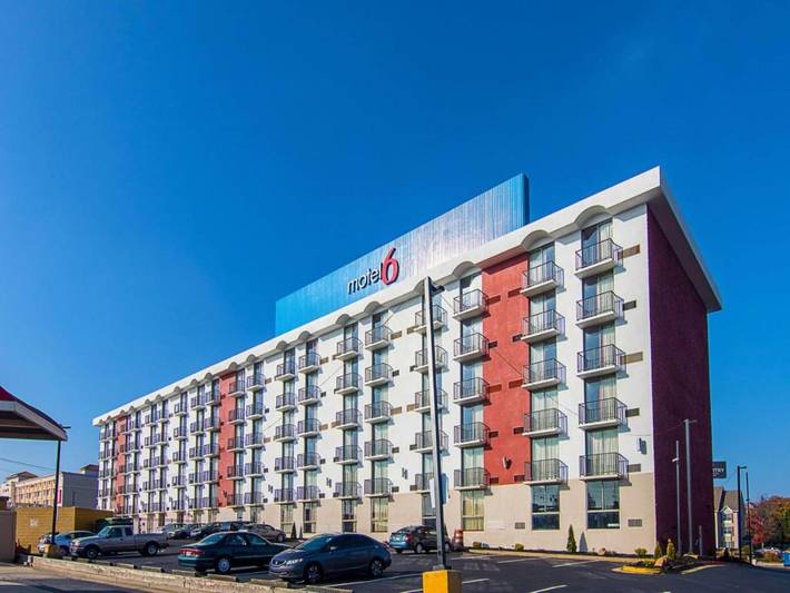 Apartamento entero, Habitación espaciosa con 1 cama king size | No fumadores in East Point, Condado de Fulton