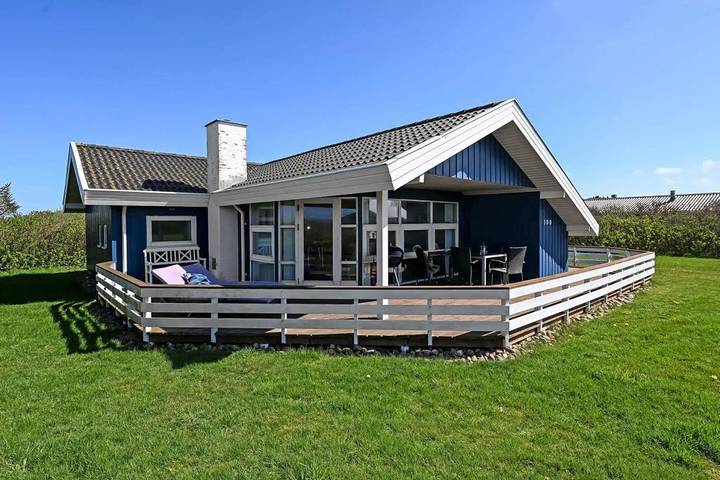 Villa für 7 Personen, mit Balkon/Terrasse und Whirlpool sowie Sauna - 1