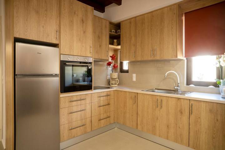 Gîte pour 4 personnes, avec vue et balcon dans Palekastron - 3