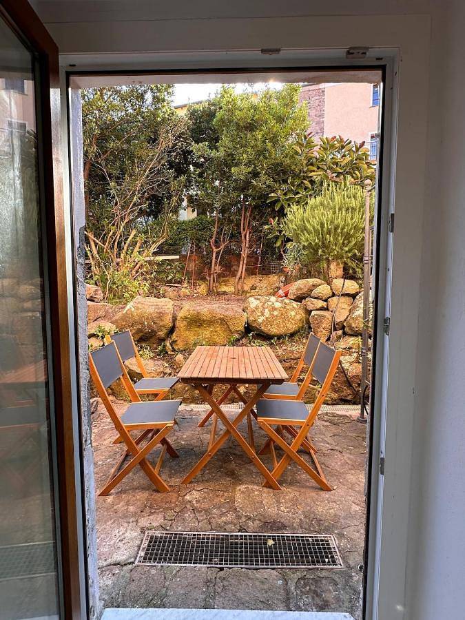 Casa vacanza per 4 persone, con Giardino e Panorama a Isola di Capraia