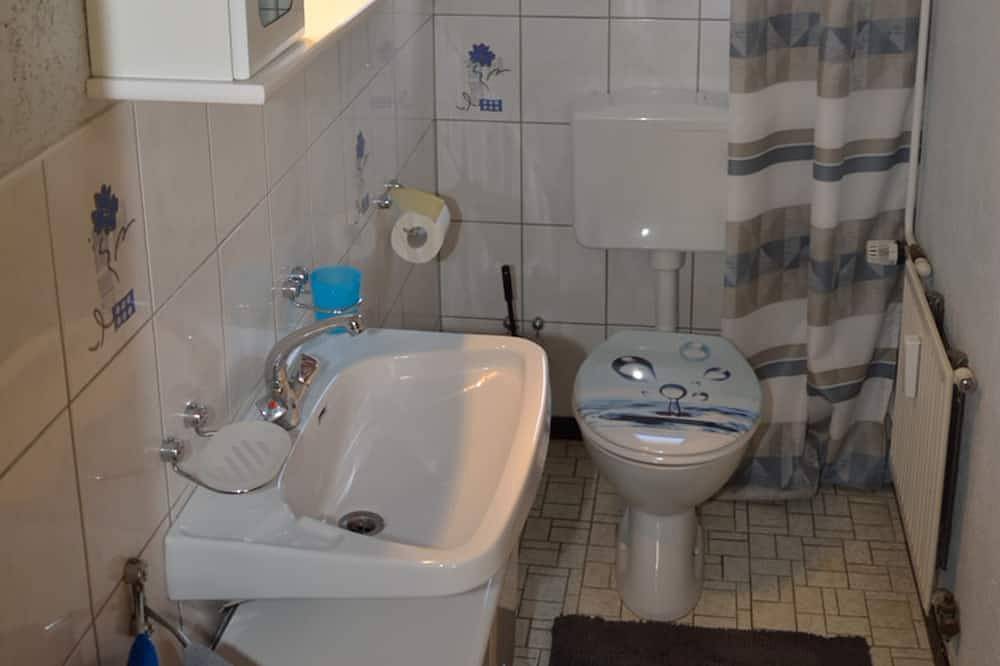 Ganze Wohnung, Ferienwohnung mit 70qm, 2 Schlafzimmer, max. 6 Personen in Mengen, Region Bodensee-Oberschwaben