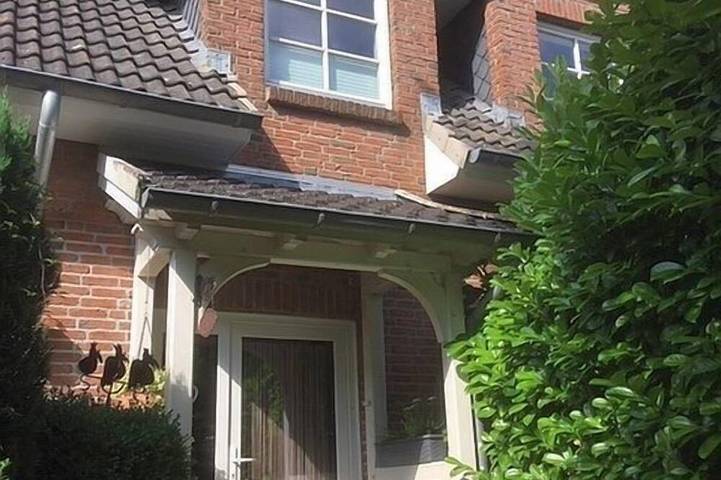 Ferienwohnung für 4 Personen, mit Balkon und Garten in Schuby