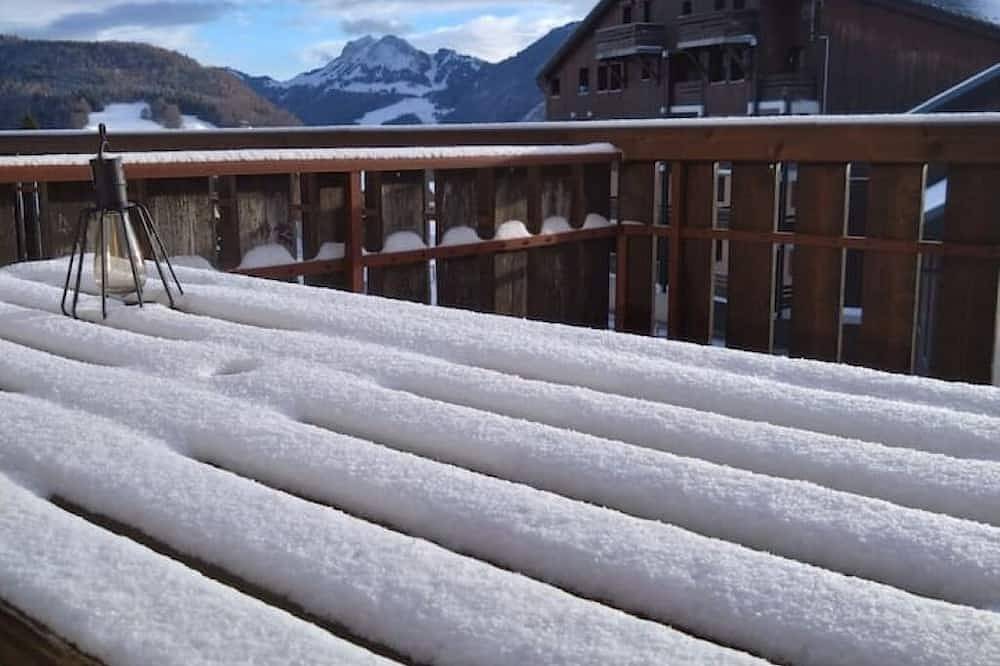 Entire apartment, Cosy studio in resort center in Bellevaux, Thonon-les-Bains region