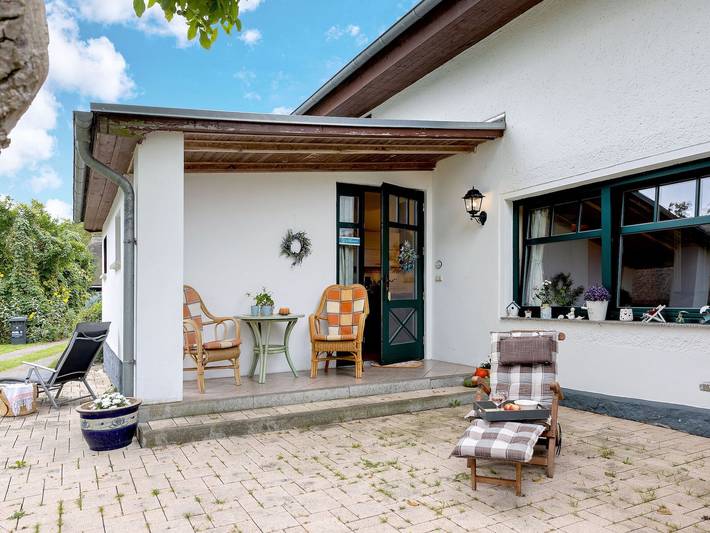 Ferienwohnung für 3 Personen, mit Terrasse und Garten in Benz
