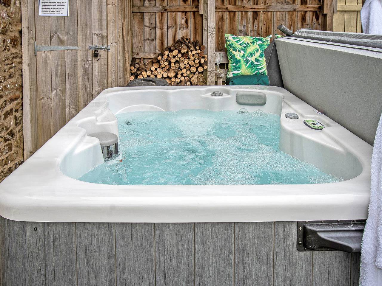 Log Cabin for 2 People in County Durham, North East England