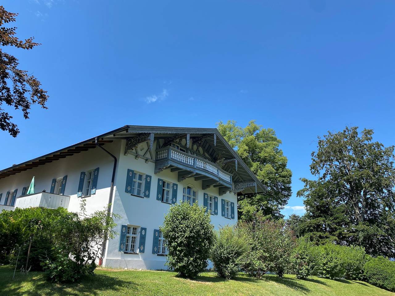 Ganze Ferienwohnung, Ferienwohnung Schwark Haus Elisabeth - Ferienwohnung 2-3 Pers. separates Schlafzimmer, Wohnraum mit Schlafcouch und Süd-Balkon, 58 qm in Kampenwand, Aschau im Chiemgau