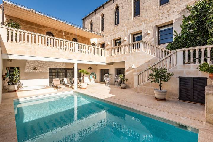 Villa for 12 people, with garden and pool as well as hot tub - 1