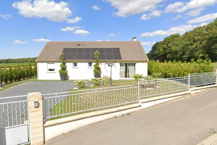 Gîte pour 7 personnes, avec terrasse dans Frétoy-le-Château