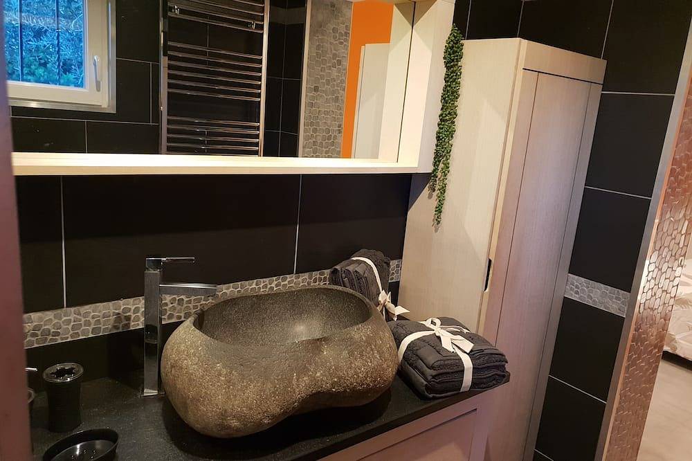 Geheel appartement, Charmant appartement in de Provence in Châteaurenard, Arles en omgeving