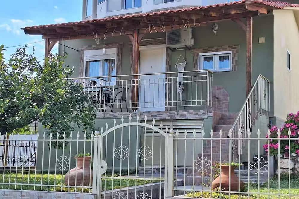 Σκάλα Μαριών Άνετη εξοχική κατοικία.,πλήρως εξοπλισμένη,4 λεπτά από την παραλία in Skala Marion, Thassos