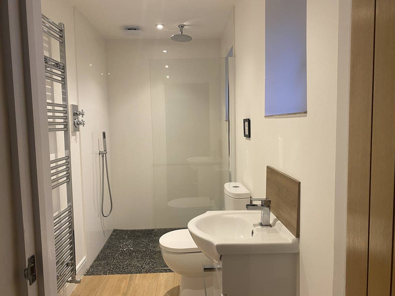 Entire studio, Private Room - Sleeps 2 - Private Entry - Parking in Tanworth in Arden, Warwickshire