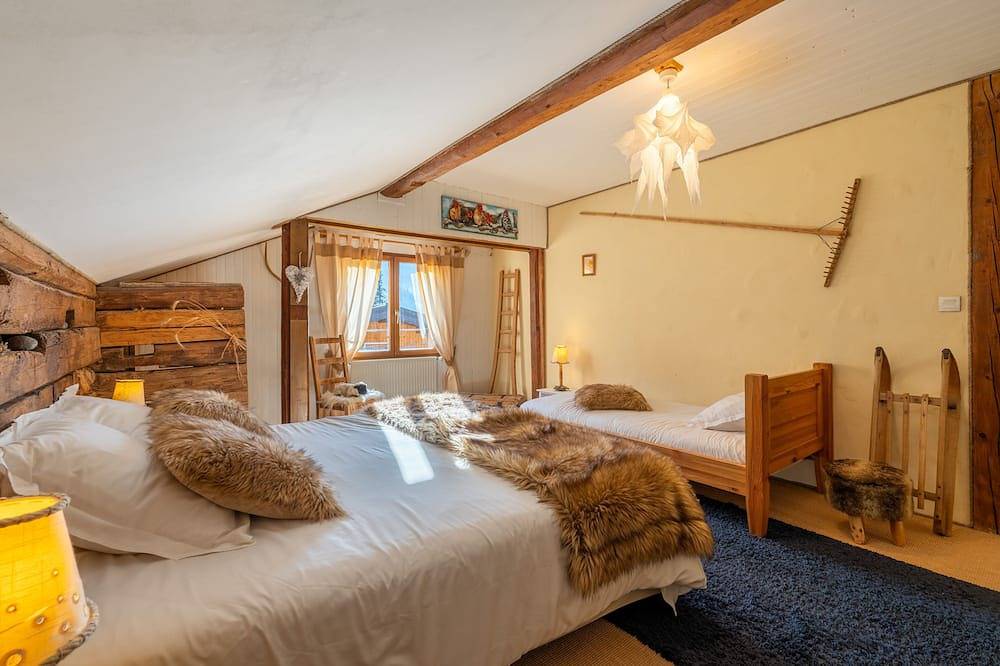 Chalet Marlyne mit großem Whirlpool in Thônes, Annecy und Umgebung