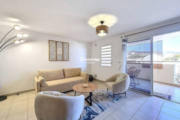 Gîte pour 2 personnes, avec terrasse dans Sainte-Clotilde