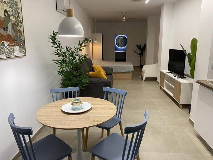 Maison d’hôte pour 2 personnes, avec vue et terrasse à Santa Pola