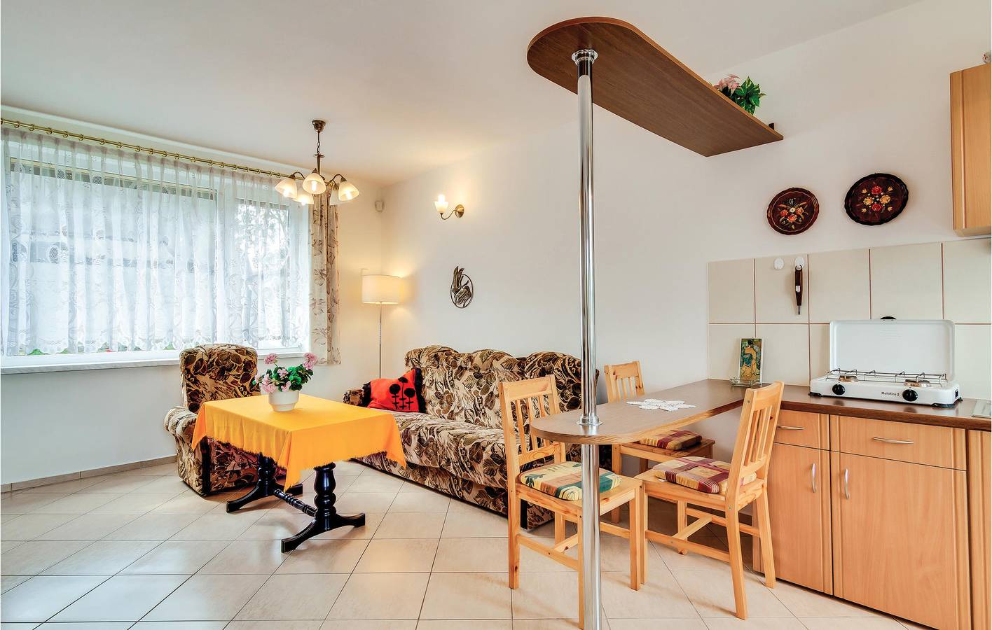 Ferienhaus für 5 Personen mit Terrasse in Mielno, Powiat Koszaliński