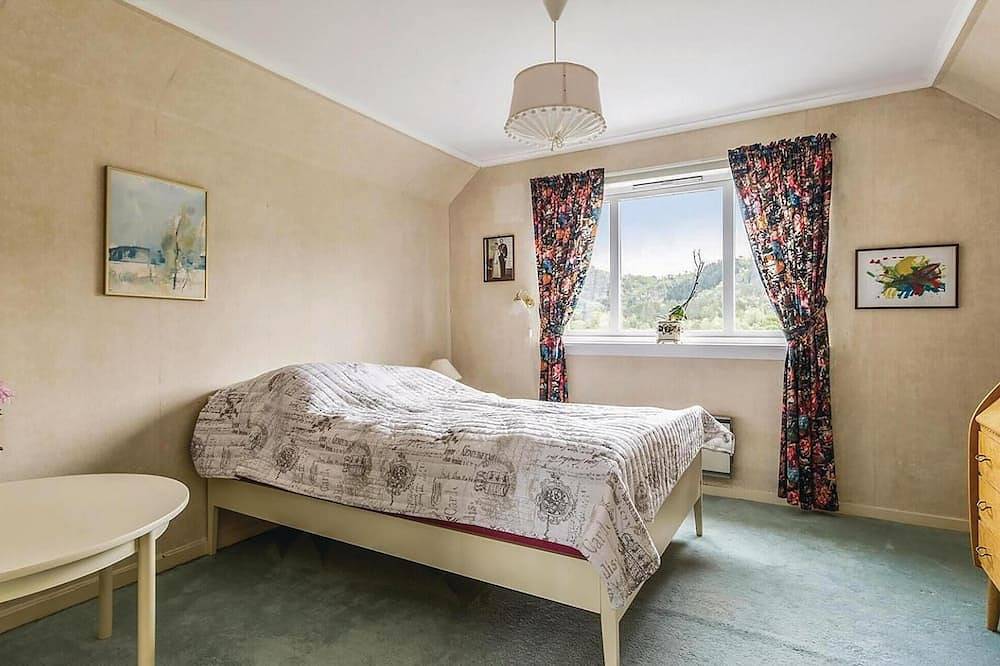 Gemütliches Haus in Seim mit Meerblick in Lindås