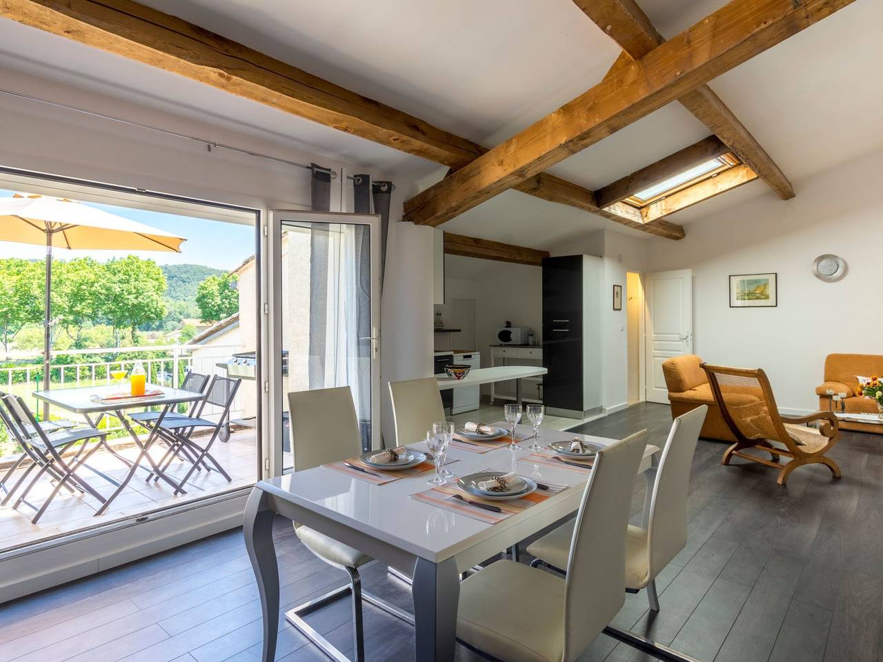 Appartement entier, Zwischen Meer, Seen und Bergen in Hérépian, Région de Béziers