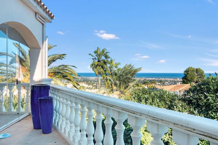 Ferienhaus 'Melodie Delfin' mit Bergblick, Wi-Fi und Klimaanlage in Montgo, Dénia