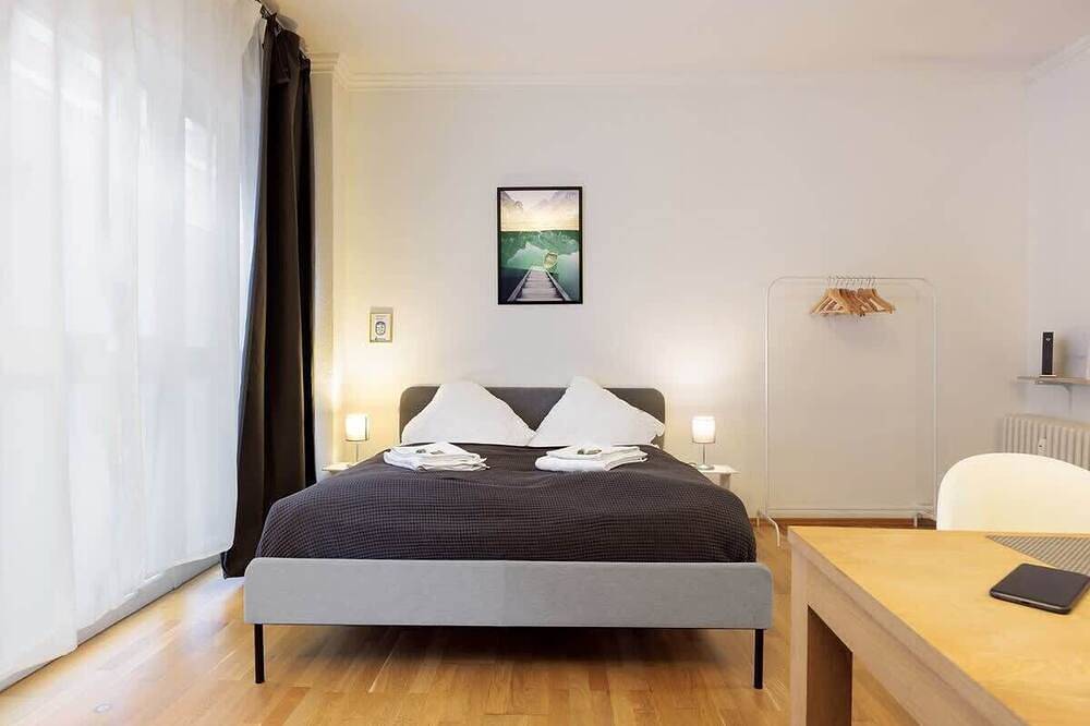 Entire apartment, Fewocation Aachen | City Apt • Near Main Station in Aachen, Rhineland