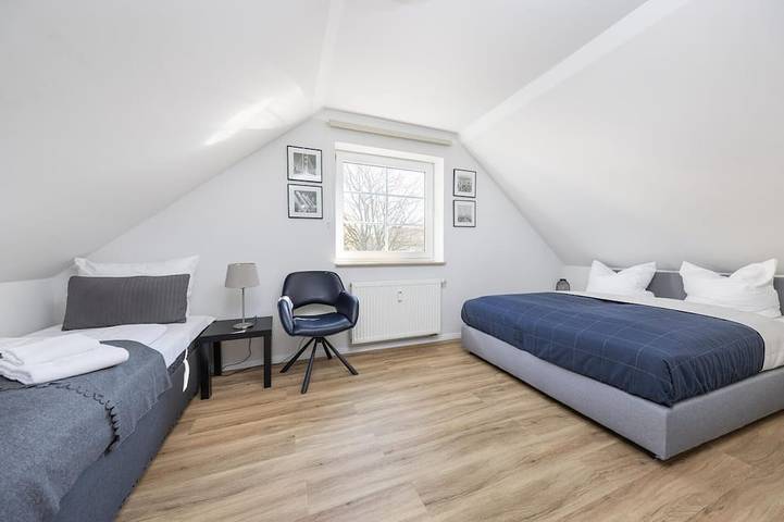 Ferienwohnung für 6 Personen, mit Terrasse und Garten in Hohe Düne (Warnemünde) - 2