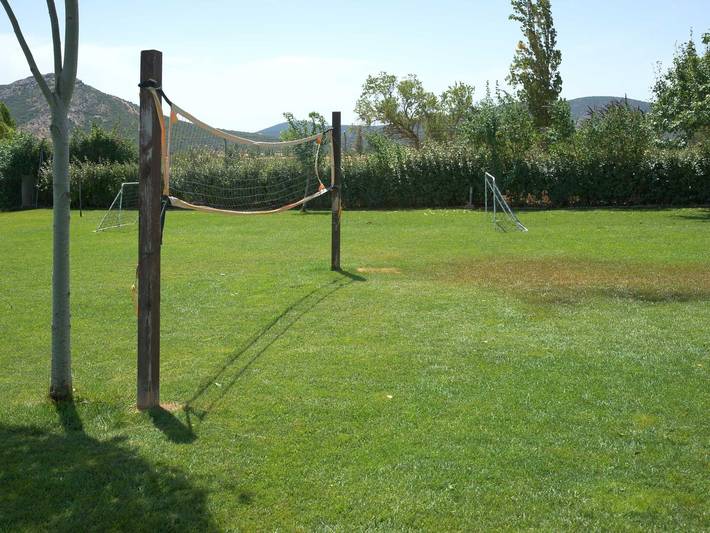 Casa rural para 12 personas, con terraza además de jardín y piscina, Se admiten mascotas en Castilla-La Mancha - 3