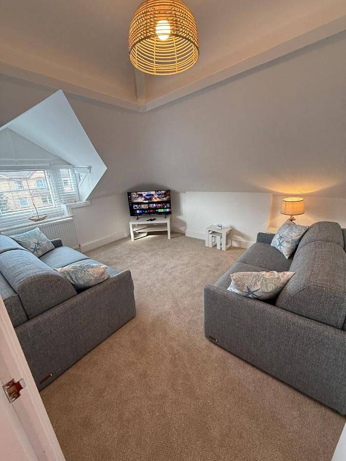 Entire apartment, Two-Bedroom Superior Apartment in Merseyside