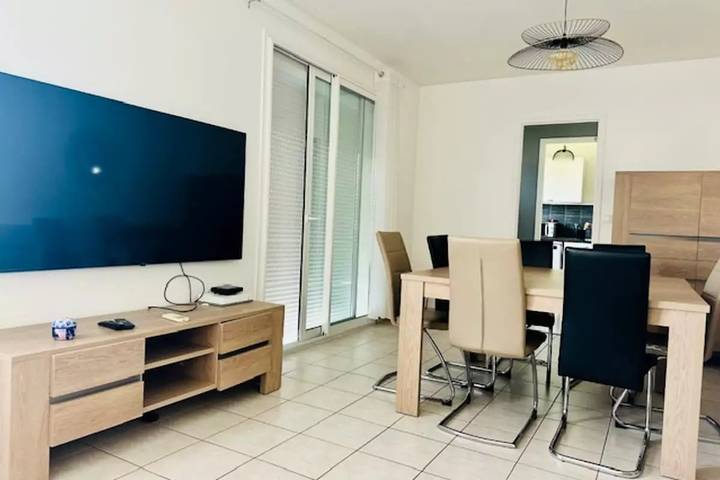 Location de vacances pour 6 personnes, avec jardin à Périgny - 3