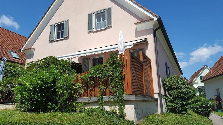 Ferienwohnung für 4 Personen, mit Pool und Garten sowie Sauna und Ausblick - 1