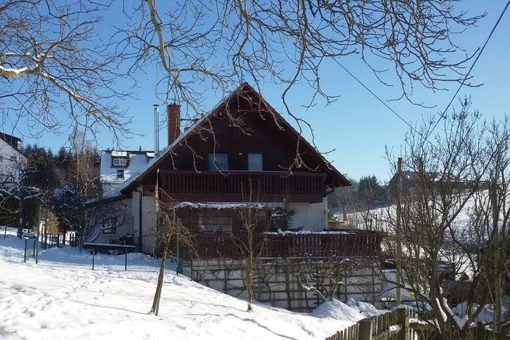 Ferienwohnung für 4 Personen, mit Pool und Garten in Rabenau