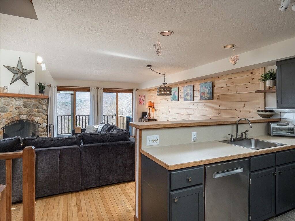 Powder Ridge Townhouse 41 | 3 Bed, 3.5 Bath in Newry, Sunday River