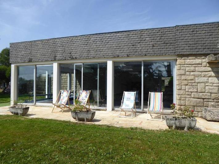 Location de vacances pour 2 personnes, avec piscine ainsi que vue et jardin à Josselin - 3