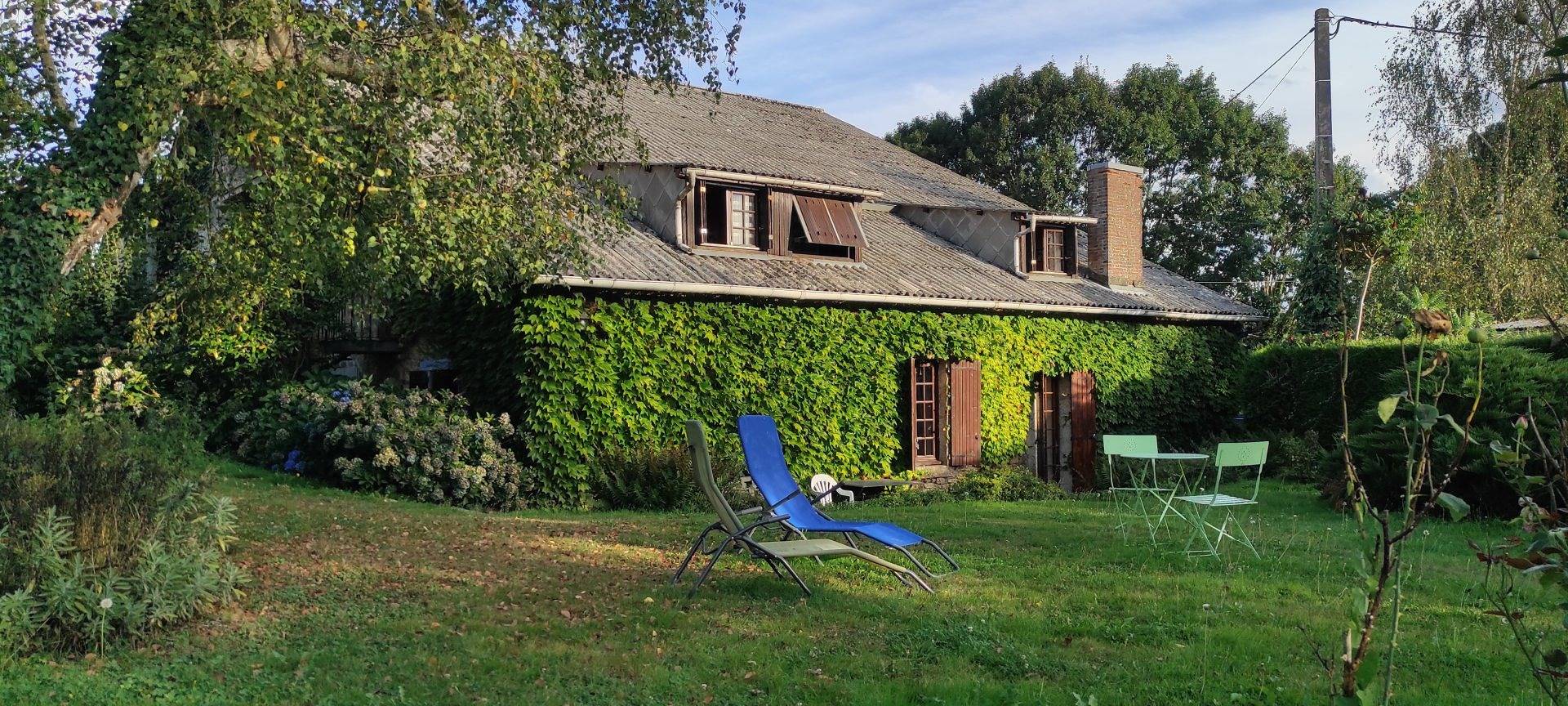 La Gasnerie, chambres d'hôtes à la ferme - Coquelicot in Saint-Martin-Terressus, Région de Limoges