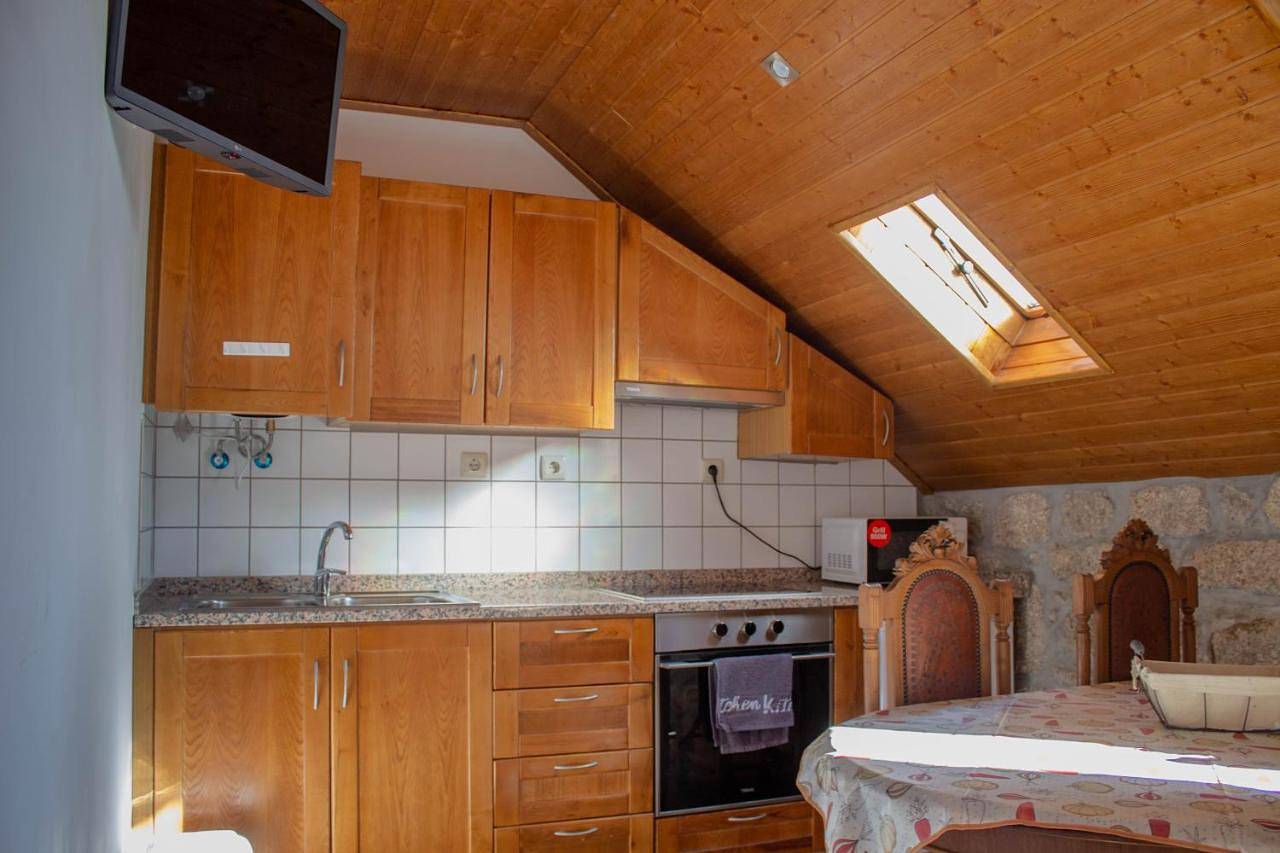Apartamento inteiro, Two-Bedroom Apartment in Praia Fluvial de Loriga, Seia