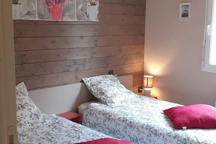 Location de vacances pour 4 personnes, avec jardin et terrasse à Tréveneuc - 2