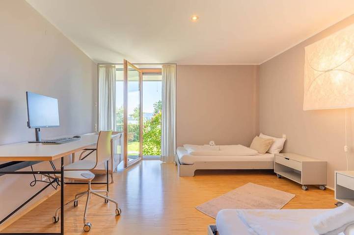 Ganze Wohnung, Gnadenseeblick – 107 m² mit Garten & Terrasse direkt am See in Allensbach, Untersee
