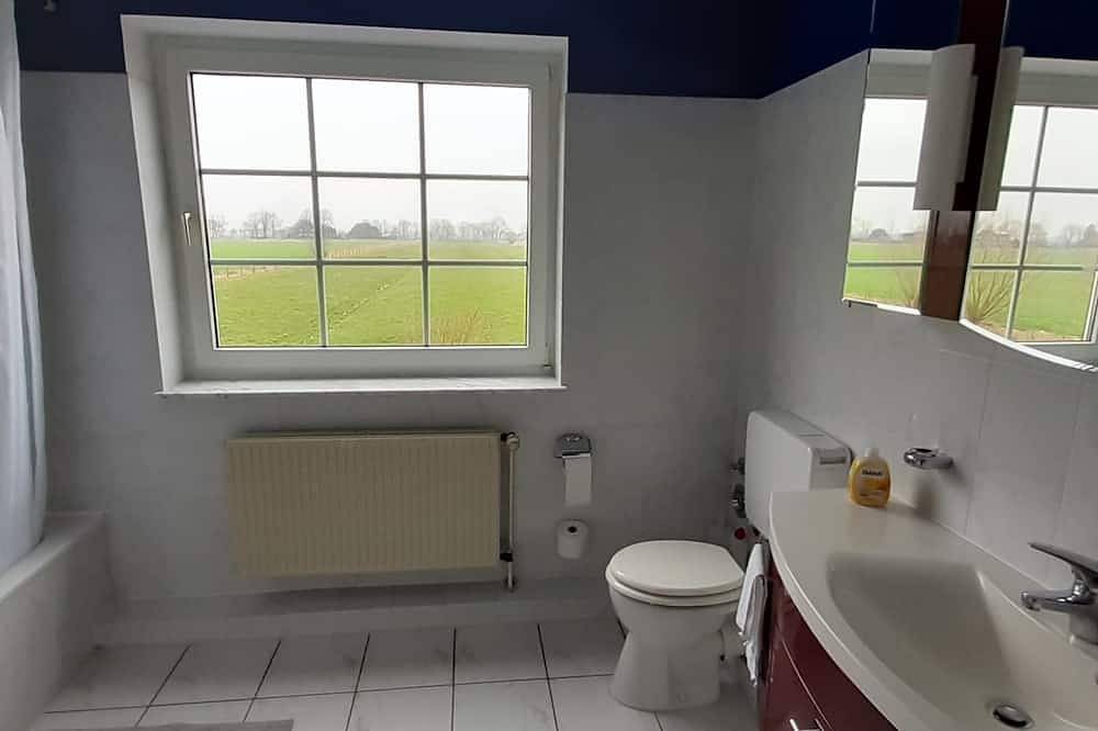 Ganze Wohnung, Luxus Fewo mit Dachterrasse für 5 Pers. Top Lage in Kollmar - Luxus Fewo mit in Kollmar, Kreis Steinburg