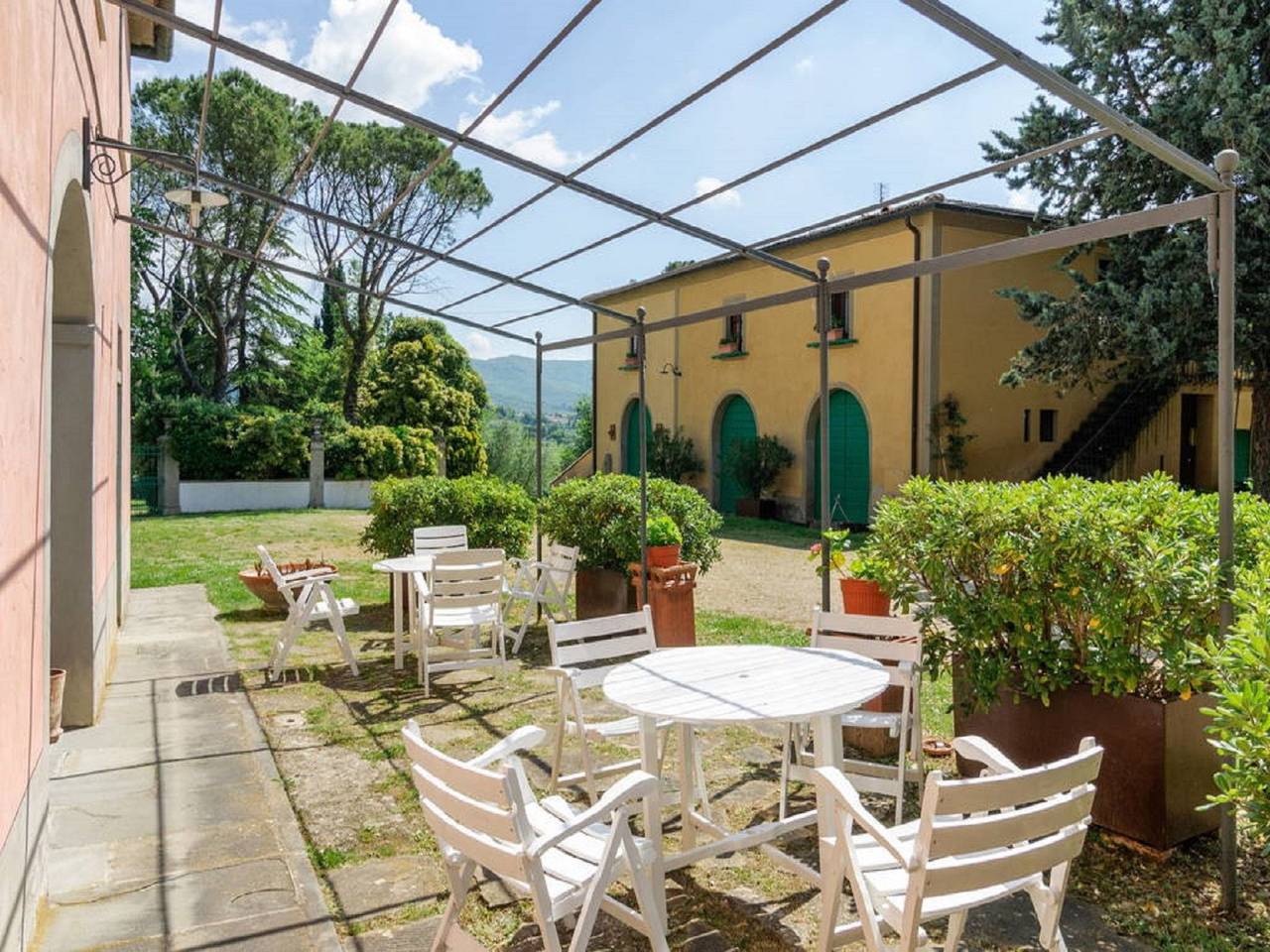Geheel appartement, 'Casa Rossa' mit Pool in Arezzo, Provincie Arezzo
