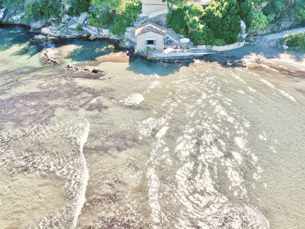 Apraos Beachfront Studio, foto 15