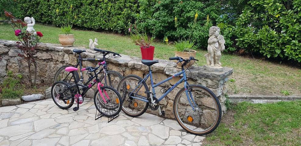 Location de vacances pour 6 personnes, avec jardin à Saint-Vallier-de-Thiey - 2