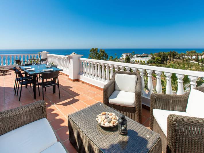 Ferielejlighed for 4 personer, med terrasse og have - 1