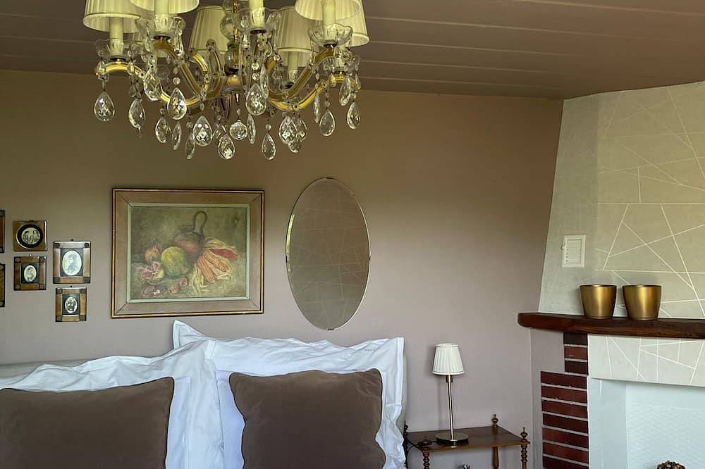 Ganze Wohnung, Romantic retreat with swimming pool. in Cugnasco-Gerra, Tessiner Alpen