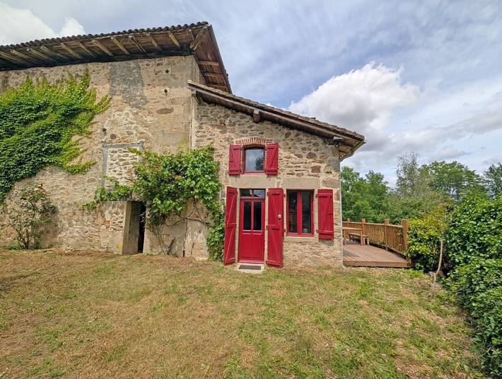 Gîte pour 6 personnes, avec Jacuzzi ainsi que Terrasse et Jardin