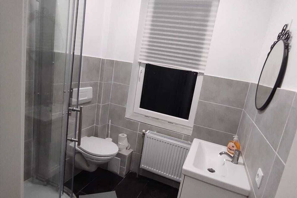 Ganze Wohnung, Beautiful flat in Altenburg with wifi and smart T in Altenburg, Ostthüringen