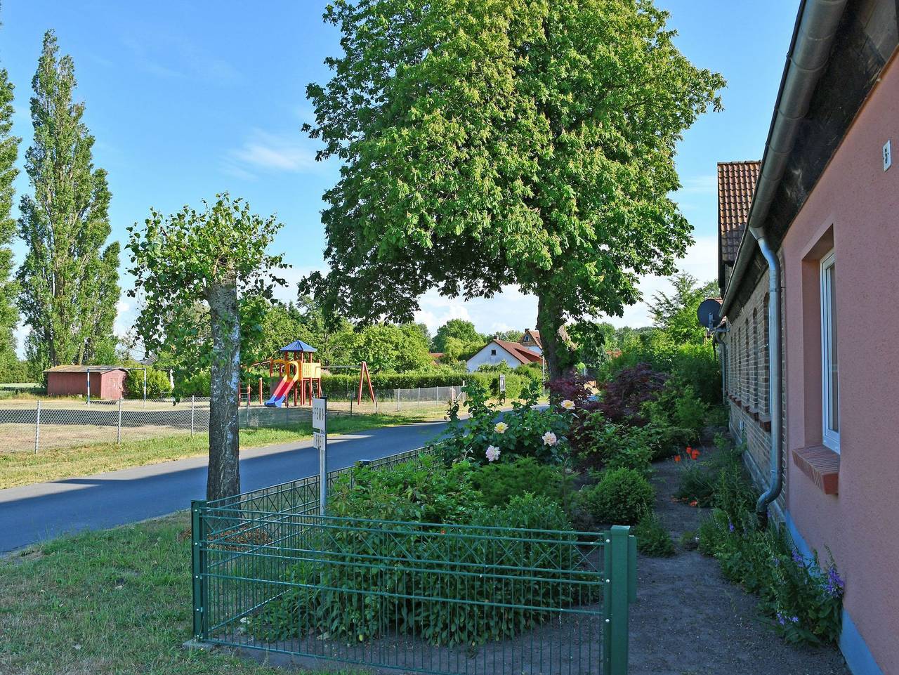 Ganze Ferienwohnung, Ferienwohnungen Udars auf Rügen - Ferienwohnung Hanna mit Terrasse in Schaprode, Rügen