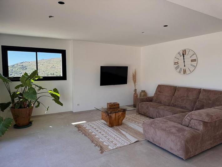 Location de vacances pour 8 personnes, avec jardin ainsi que vue et piscine à Montbazin - 2