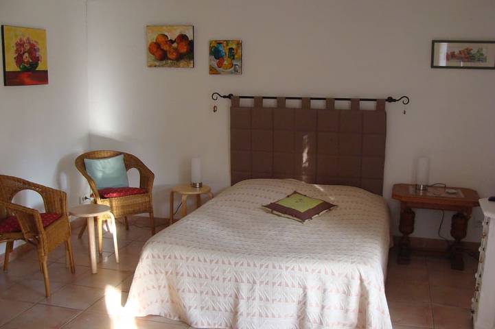 Gîte pour 2 personnes, avec terrasse et jardin, animaux acceptés à Le Rouret - 3