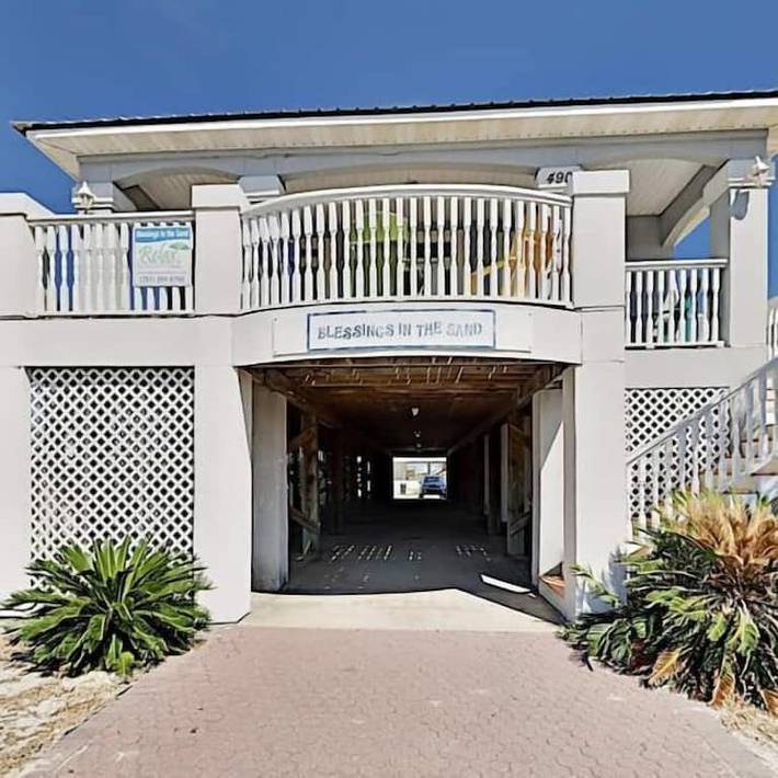 Vacation house for 11 people, with pool and balcony, with pets in Fort Morgan