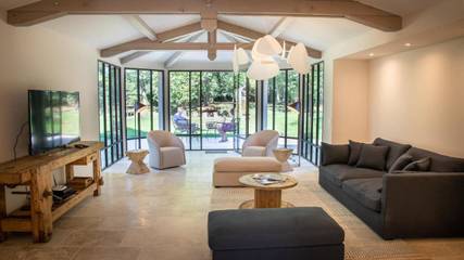 Maison de vacances pour 3 personnes, avec vue ainsi que piscine et jardin dans le Tarn